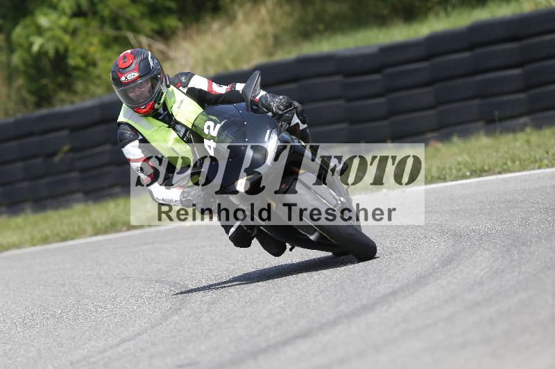 /27 12.06.2025 Ducati Schweiz Trackday Warmup  ADR/gelb-jeaune/42